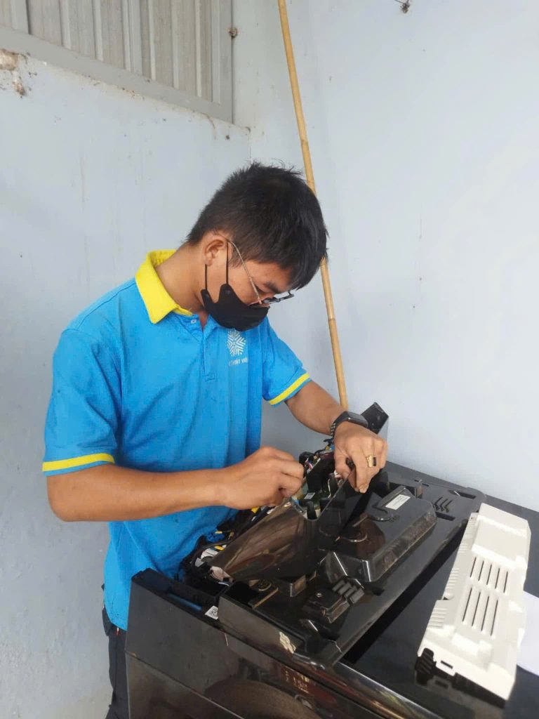 suamaygiatphuongeakao24/7